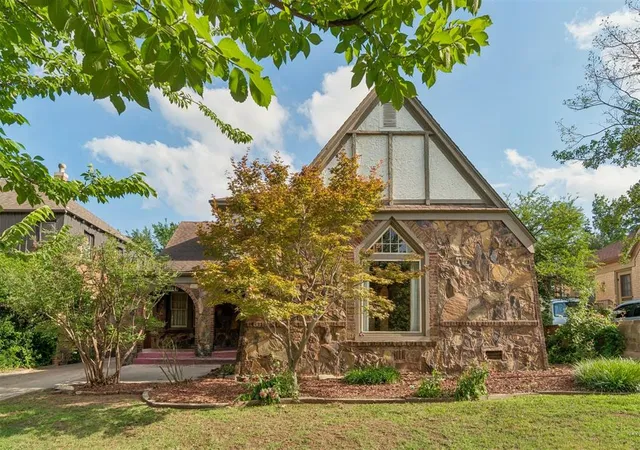 Photo 3 of Single family home for sale at 2124 NW 27th Street, Oklahoma City, OK 73107 | MLS# 1233666 | Listing updated on 2026-08-19