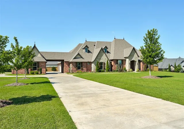 Photo 2 of Sale Pending at 12448 Sw 110th Street, Mustang, OK 73064 | MLS# 1233699 | Listing updated on 2026-09-29