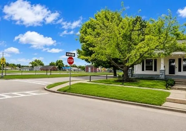 Homes for sale in Cushing, OK | 402 E Maple St, Cushing, OK 74023 | MLS# 1233711
