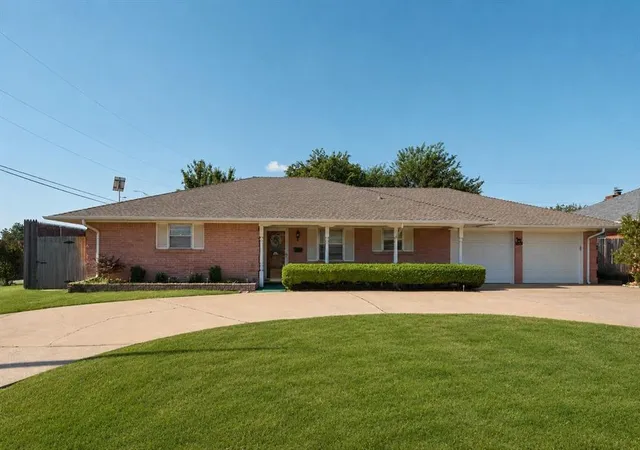 1st image of 3404 Nw 44th St, Oklahoma City, OK 73112 | MLS# 1233723