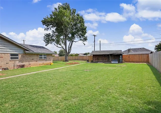 Homes for sale in Altus, OK | 2404 Apache Pass, Altus, OK 73521 | MLS# 1233732