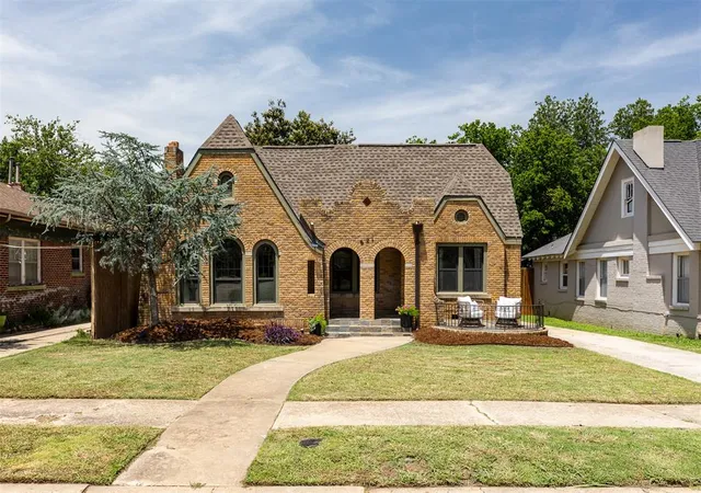 Homes for sale in Oklahoma City, OK | 621 W Hill St, Oklahoma City, OK 73118 | MLS# 1233748