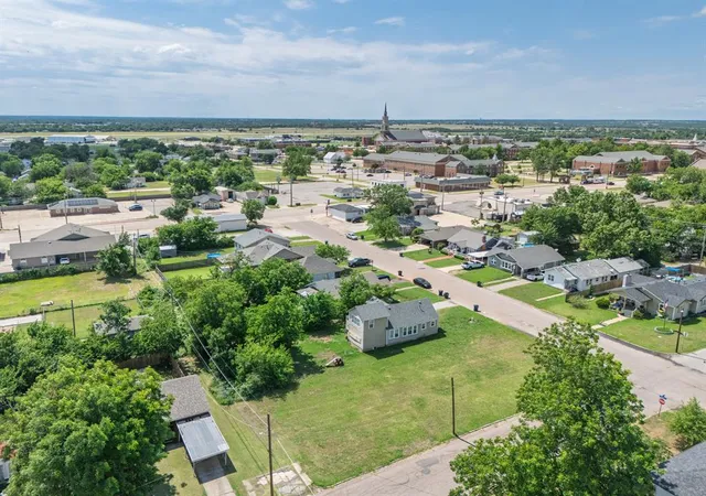 Photo 4 of Land for sale at 401 W Midland St, Shawnee, OK 74804 | MLS# 1233760 | Listing updated on 2026-06-15