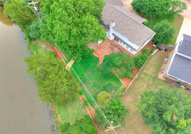 Homes for sale in Warr Acres, OK | 7309 N Hammond Ave, Warr Acres, OK 73132 | MLS# 1233764