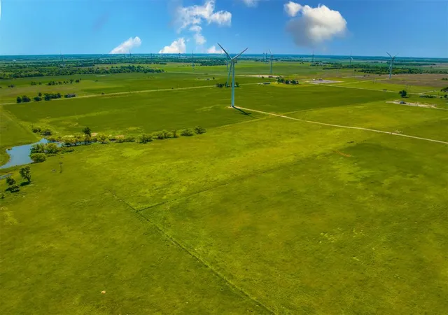 Photo 2 of House for sale at 10403 N Chiles Rd, Okarche, OK 73762 | MLS# 1233767 | Listing updated on 2026-09-19