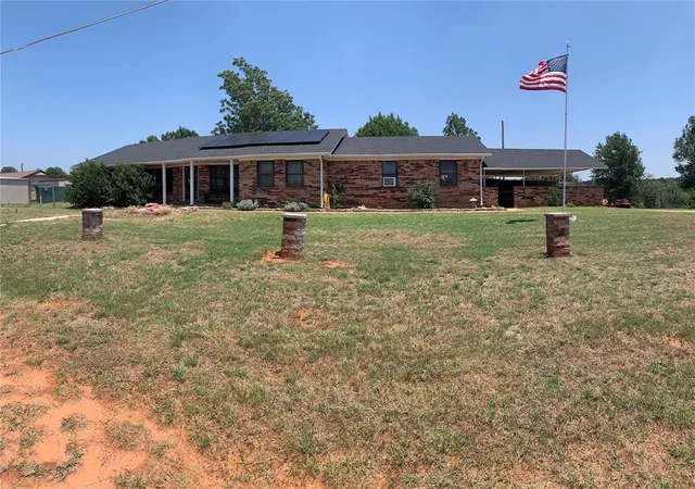 Homes for sale in Gracemont, OK | 25177 County Street 2660 Rd, Gracemont, OK 73042 | MLS# 1233784