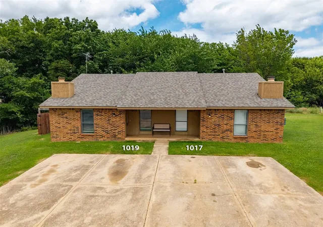 1st image of 1017 Acacia Cir #1019, Noble, OK 73068 | MLS# 1233785