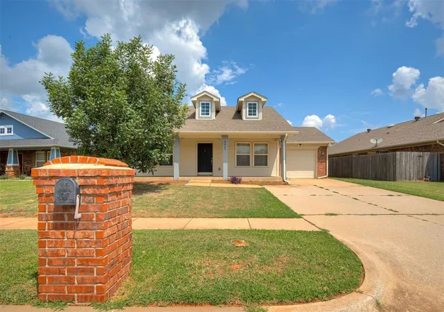 2nd image of 2805 Nw 187th Ter, Edmond, OK 73012 | MLS# 1233790