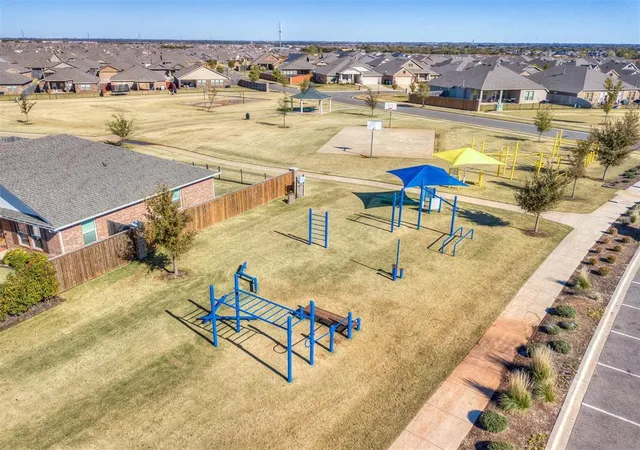 37th image of 2805 Nw 187th Ter, Edmond, OK 73012 | MLS# 1233790