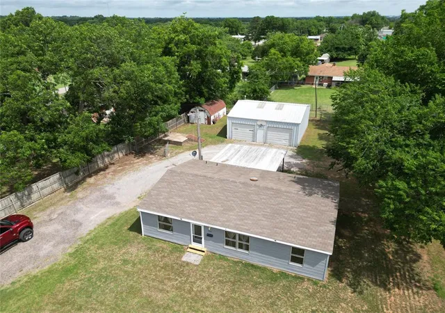 Homes for sale in Tecumseh, OK | 509 E Park St, Tecumseh, OK 74873 | MLS# 1233793