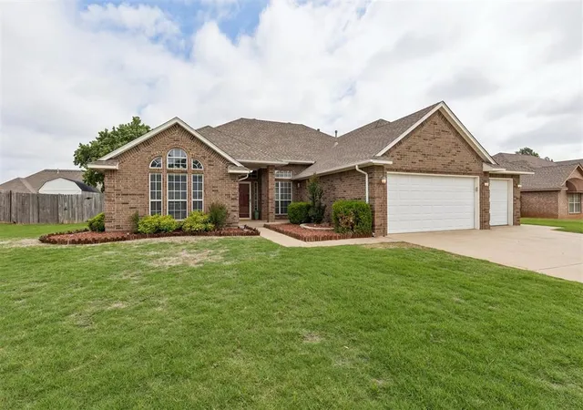 5th image of 1401 Continental Wy, Mustang, OK 73064 | MLS# 1233806
