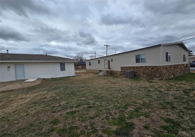 Homes for sale in Watonga, OK | 506 W 4Th St, Watonga, OK 73772 | MLS# 1233808