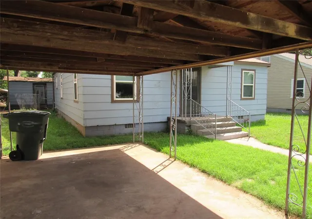 Homes for sale in Pauls Valley, OK | 514 N Earl, Pauls Valley, OK 73075 | MLS# 1233810