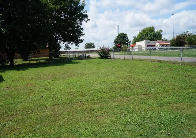 3rd image of 501 S Clifford Ct, Wayne, OK 73095 | MLS# 1233812