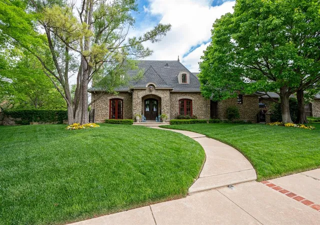 Photo 2 of Single family home for sale at 1225 Blue Wister Cvs, Edmond, OK 73013 | MLS# 1233814 | Listing updated on 2026-07-01