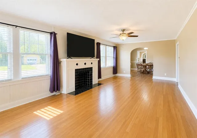 Photo 3 of Sale Pending at 1721 N Market Ave, Shawnee, OK 74804 | MLS# 1233823 | Listing updated on 2026-09-20