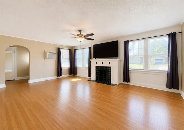 Photo 4 of Sale Pending at 1721 N Market Ave, Shawnee, OK 74804 | MLS# 1233823 | Listing updated on 2026-09-20