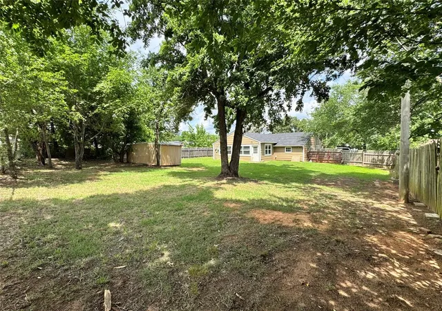 Homes for sale in Choctaw, OK | 2411 N Clarke St, Choctaw, OK 73020 | MLS# 1233824