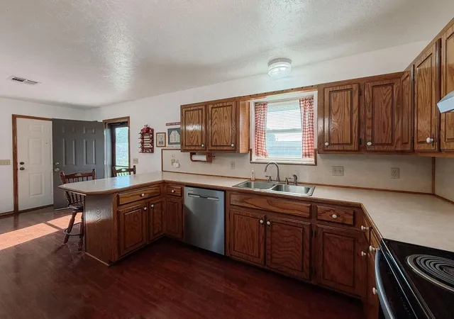 Homes for sale in Hinton, OK | 703 N Vernon Ave, Hinton, OK 73047 | MLS# 1233850
