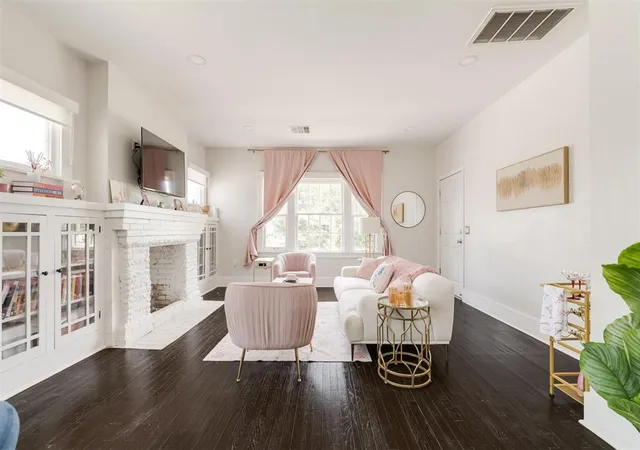 Photo 4 of Single family home for sale at 908 NW 22nd Street, Oklahoma City, OK 73106 | MLS# 1233884 | Listing updated on 2026-09-02