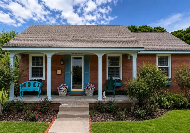 Photo 1 of Sale Pending at 8010 N Mckinley Ave, Oklahoma City, OK 73114 | MLS# 1233885 | Listing updated on 2026-06-16