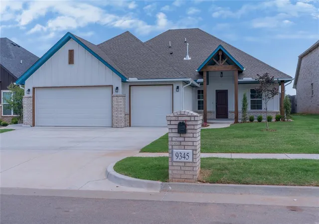 Homes for sale in Oklahoma City, OK | 9345 Sw 42nd St, Oklahoma City, OK 73179 | MLS# 1233892