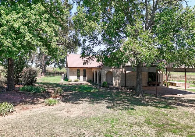 3rd image of 7489 County Road 1620, Roff, OK 74865 | MLS# 1233901
