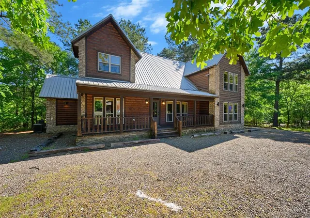 2nd image of 32 Orange Blossom Ln, Broken Bow, OK 74728 | MLS# 1233916