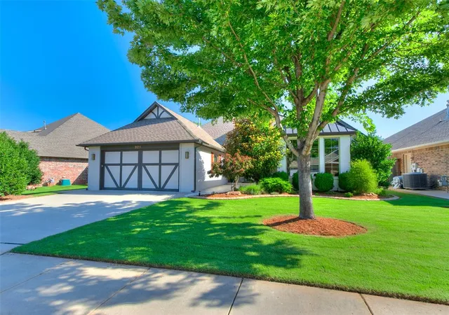 Photo 2 of Sale Pending at 929 Nw 195th Place, Edmond, OK 73012 | MLS# 1233920 | Listing updated on 2026-09-02