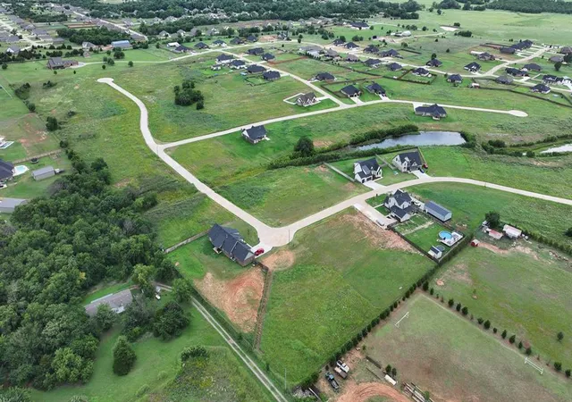 Photo 1 of Land for sale at 9116 Vista Reach, Edmond, OK 73025 | MLS# 1233963 | Listing updated on 2026-08-18