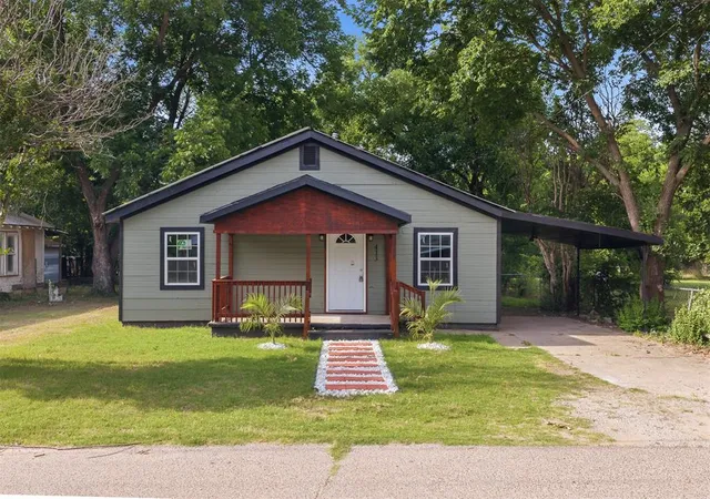 Homes for sale in Ardmore, OK | 413 Se 3Rd St, Ardmore, OK 73401 | MLS# 1234008