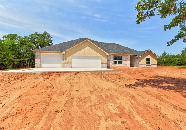 Homes for sale in Mc Loud, OK | 104699 S Secretariat Trl, Mc Loud, OK 74851 | MLS# 1234033
