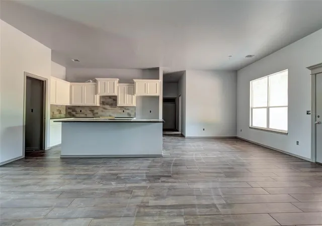 3rd image of 104699 S Secretariat Trl, Mc Loud, OK 74851 | MLS# 1234033