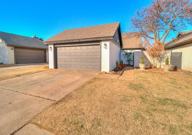 1st image of 3813 Ives Wy, Norman, OK 73072 | MLS# 1234090