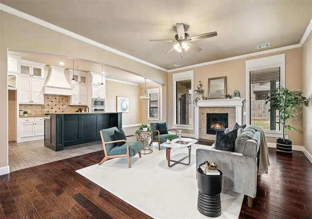 1st image of 1113 Lindsey Ln, Moore, OK 73160 | MLS# 1234099