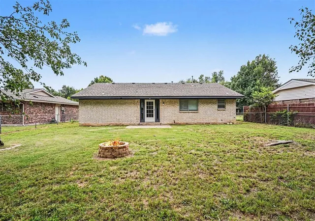 15th image of 1317 Columbia Cir, Norman, OK 73071 | MLS# 1234112