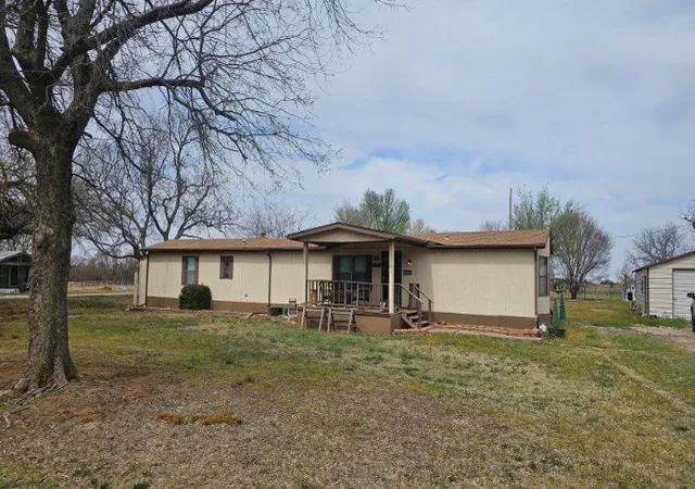 Homes for sale in Cashion, OK | 515 W Logan Ave, Cashion, OK 73016 | MLS# 1234115