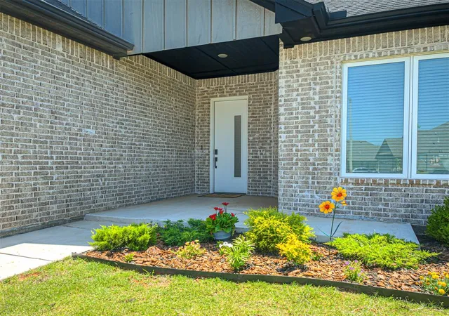 Photo 2 of Single family home for sale at 15401 Jasper Ln, Edmond, OK 73013 | MLS# 1234119 | Listing updated on 2026-08-10