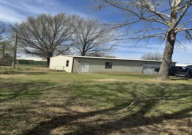 Homes for sale in Lindsay, OK | 13362 State Hwy 76, Lindsay, OK 73052 | MLS# 1234120