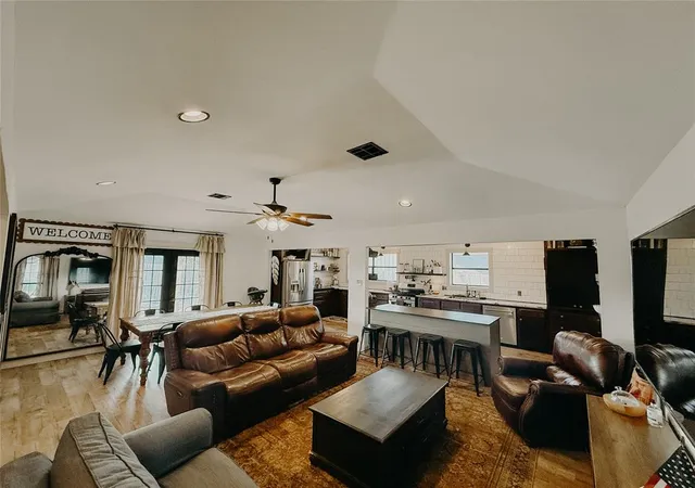 3rd image of 610 Se 7Th St, Lexington, OK 73051 | MLS# 1234138