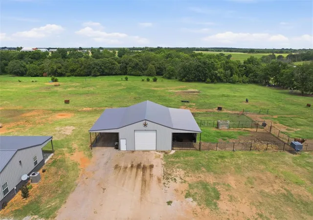 Homes for sale in Tecumseh, OK | 20229 Gaddy Rd, Tecumseh, OK 74873 | MLS# 1234144
