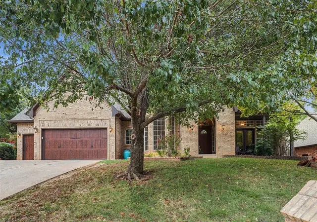 Photo 1 of Single family home for sale at 809 Fox Run Trl, Edmond, OK 73034 | MLS# 1234145 | Listing updated on 2026-10-17