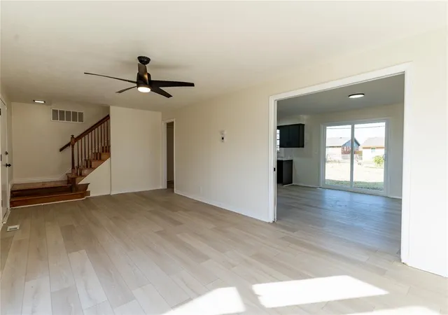 Photo 3 of Single family home for sale at 913 Ne 81st Street, Oklahoma City, OK 73114 | MLS# 1234152 | Listing updated on 2026-09-03