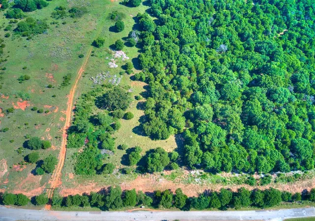 1st image of 4 Ne 164th St, Luther, OK 73054 | MLS# 1234154