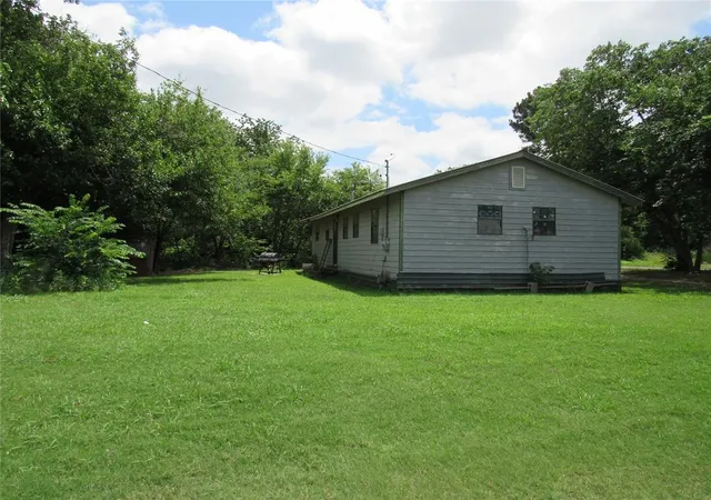 Homes for sale in Byars, OK | 625 E Main, Byars, OK 74831 | MLS# 1234177