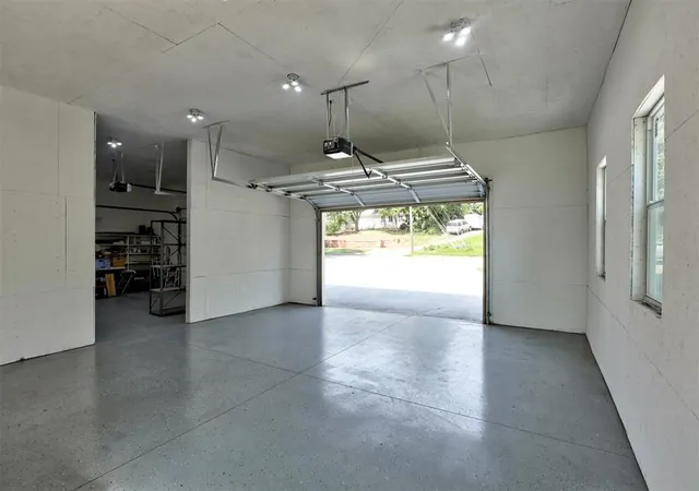 43rd image of 1323 W Noble Ave, Guthrie, OK 73044 | MLS# 1234178