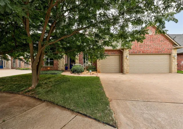 2nd image of 4309 Whirlaway, Edmond, OK 73025 | MLS# 1234185
