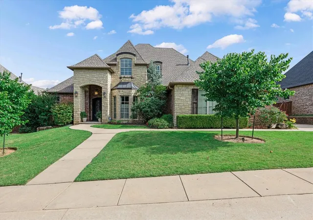 Photo 3 of Single family home for sale at 2316 Buffalo Pass, Edmond, OK 73034 | MLS# 1234186 | Listing updated on 2026-09-02