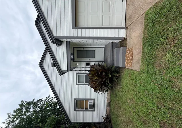 Homes for sale in Midwest City, OK | 1441 Maple Dr, Midwest City, OK 73110 | MLS# 1234192