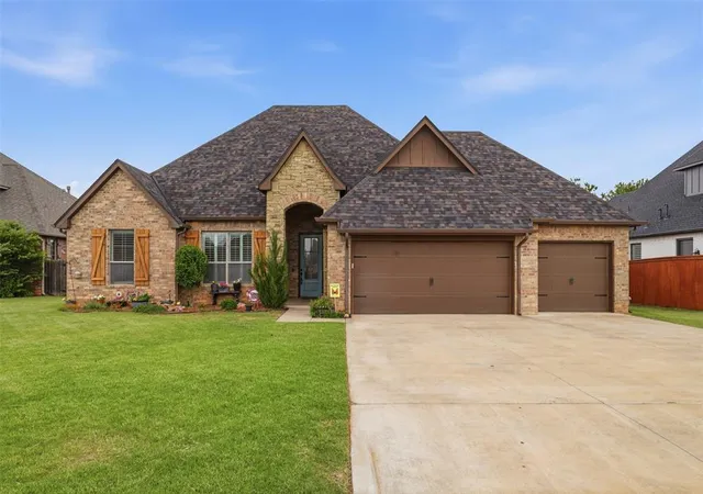 Homes for sale in Okarche, OK | 606 Elizabeth Dr, Okarche, OK 73762 | MLS# 1234193